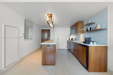 6801 Collins Ave # 502, Miami Beach FL 33141