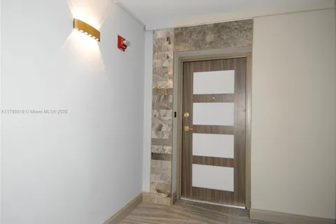 2701 N Ocean Blvd # 15E, Fort Lauderdale FL 33308