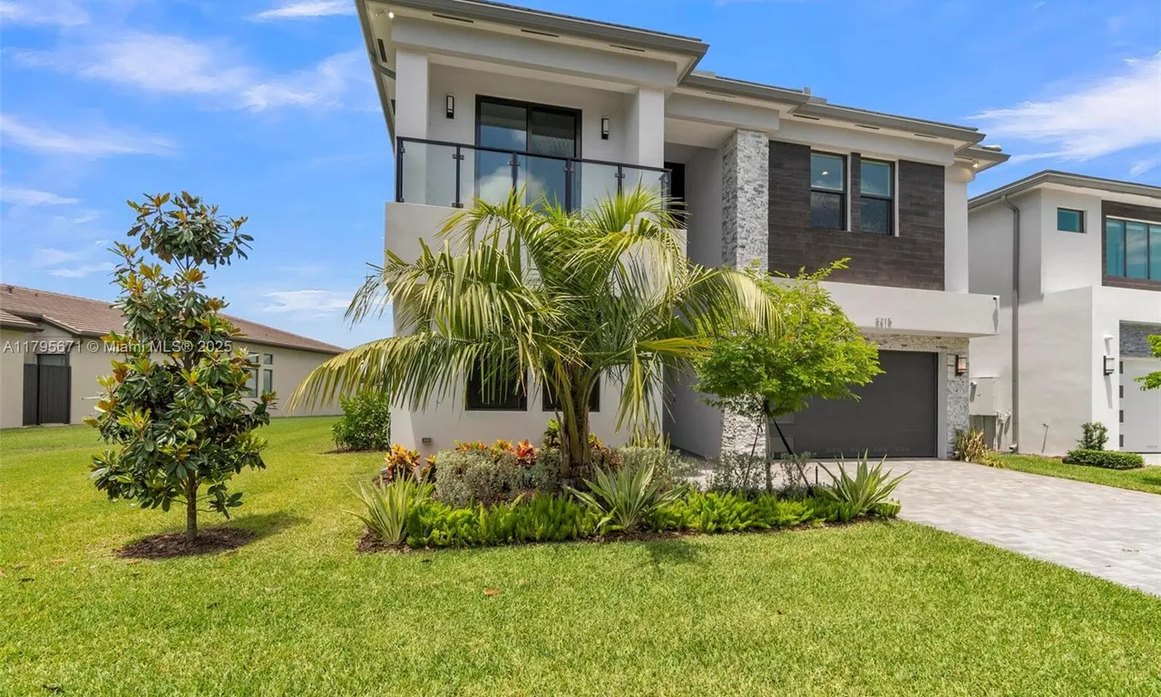 8215 Crystal Downs Ave, Boca Raton FL 33434