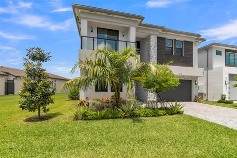 8215 Crystal Downs Ave, Boca Raton FL 33434