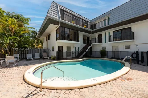 230 Sunrise Dr # 10, Key Biscayne FL 33149