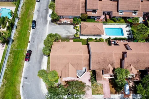 10977 W Broward Blvd, Plantation FL 33324