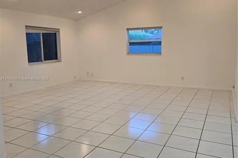 10977 W Broward Blvd, Plantation FL 33324