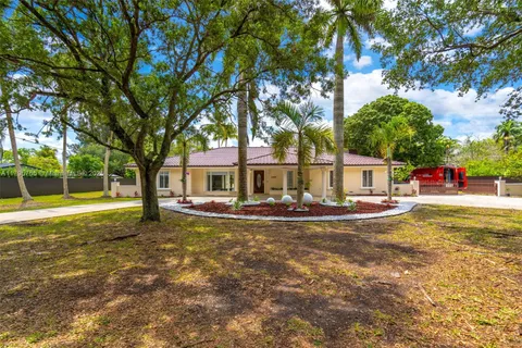 18370 SW 212th St, Miami FL 33187