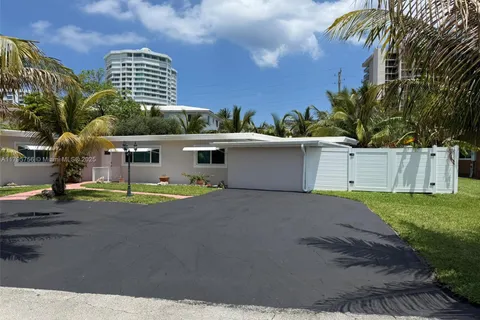 1760 Bel Air Ave, Lauderdale By The Sea FL 33062