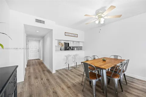 9814 W Mcnab Rd # 204, Tamarac FL 33321