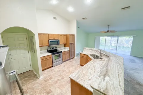 2857 Brewster  St, North Port FL 34288