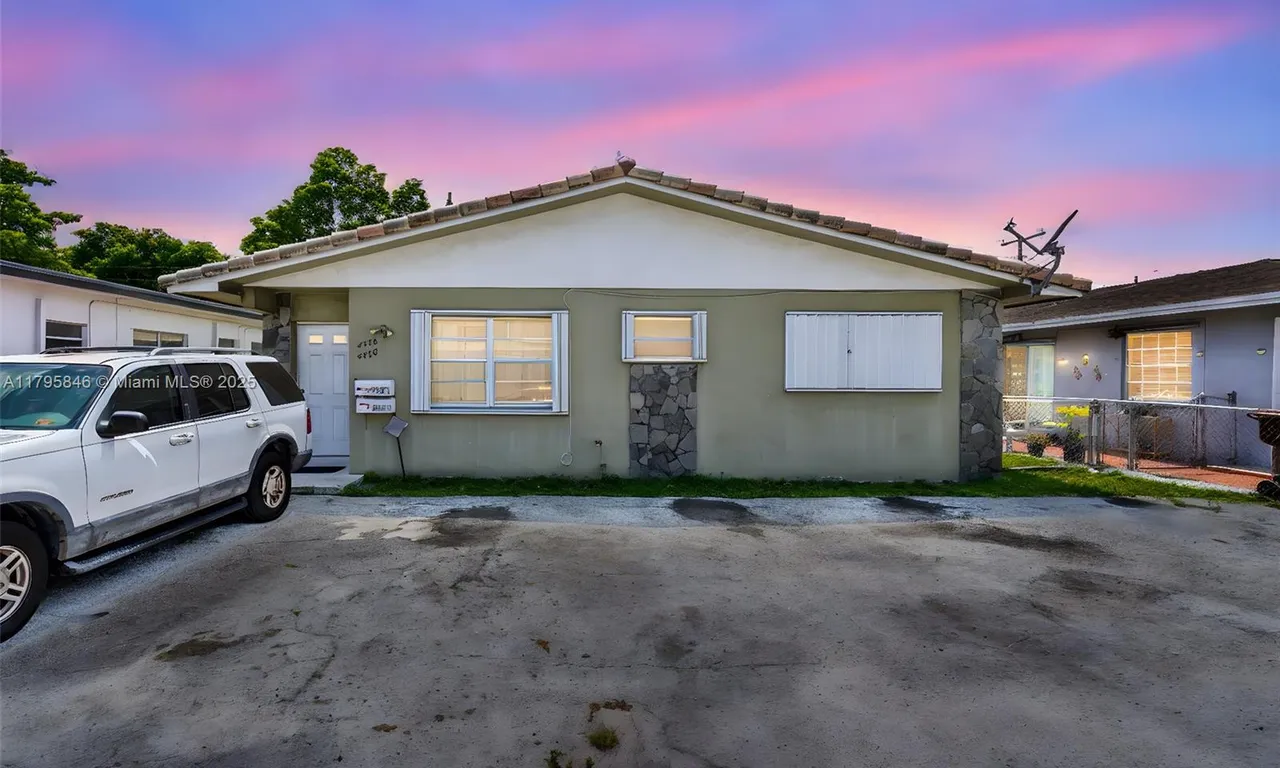 4776 E 10th Ave, Hialeah FL 33013