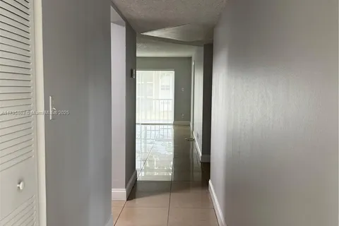 8051 S Colony Cir S # 206, Tamarac FL 33321