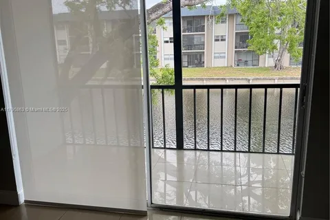8051 S Colony Cir S # 206, Tamarac FL 33321