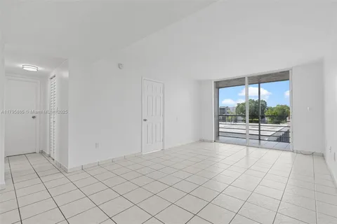 14170 SW 84th St # F, Miami FL 33183