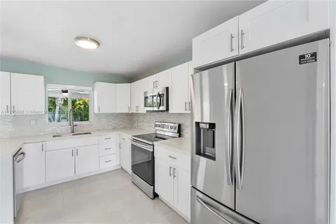 9350 SW 183rd Ter, Palmetto Bay FL 33157