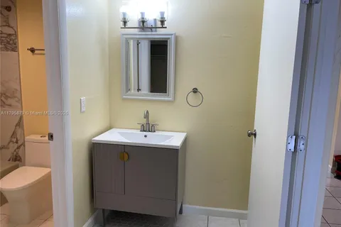 19805 SW 114th Ave # 3, Miami FL 33157