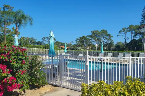 575 Augusta Boulevard # 8, Naples FL 34113