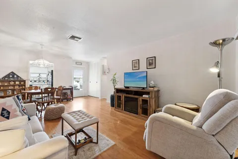 2935 W Crosley Dr # B, West Palm Beach FL 33415