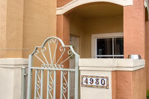 4930 Windward Way # 1205, Dania Beach FL 33312