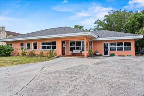 8907 S Indian River Dr, Fort Pierce FL 34982