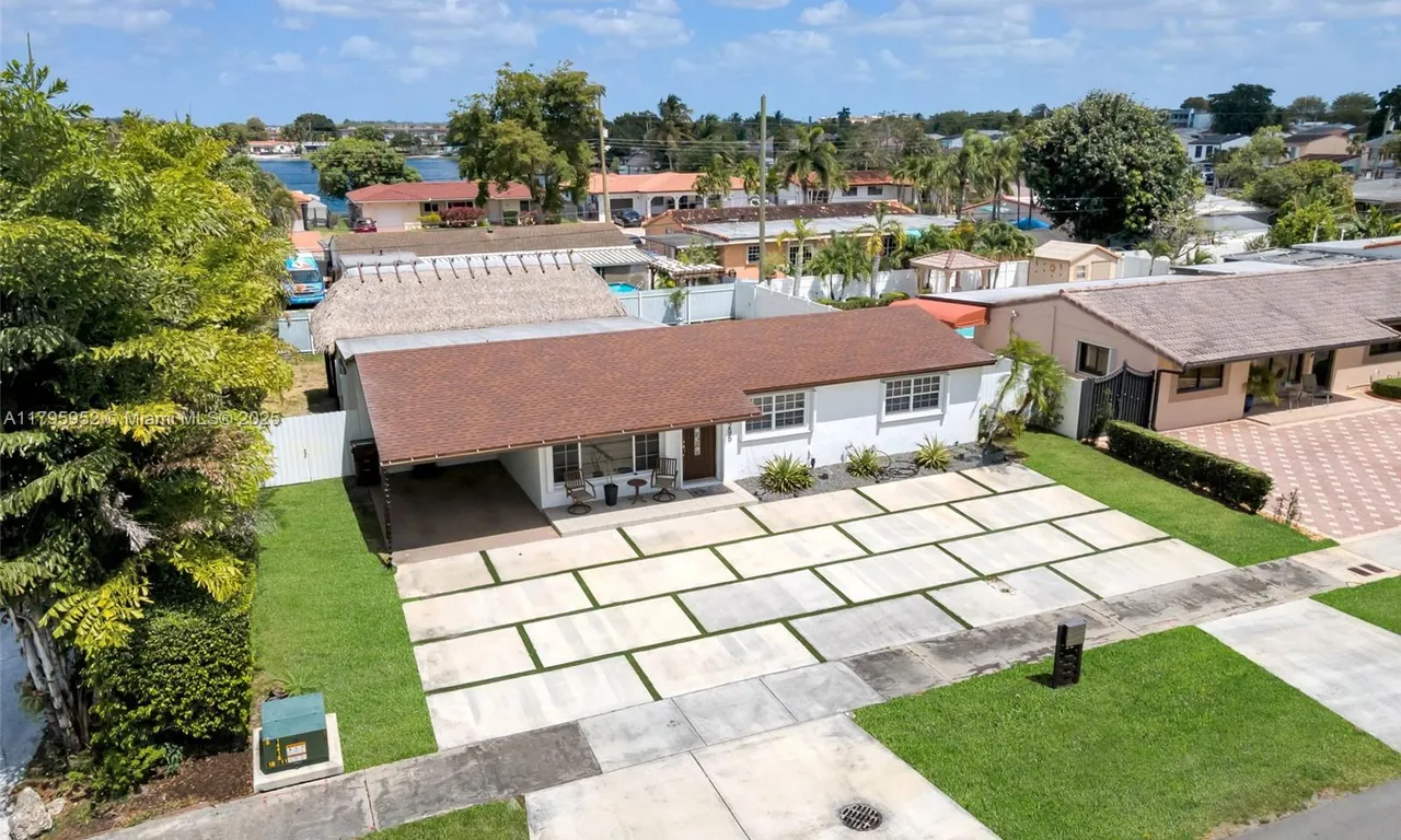 7295 W 14th Ct, Hialeah FL 33014