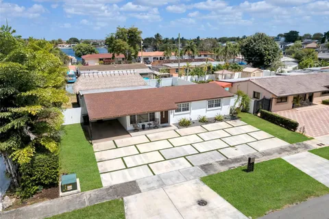 7295 W 14th Ct, Hialeah FL 33014
