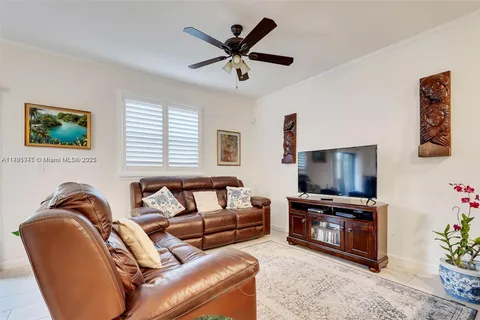 15073 SW 119th Ln, Miami FL 33196
