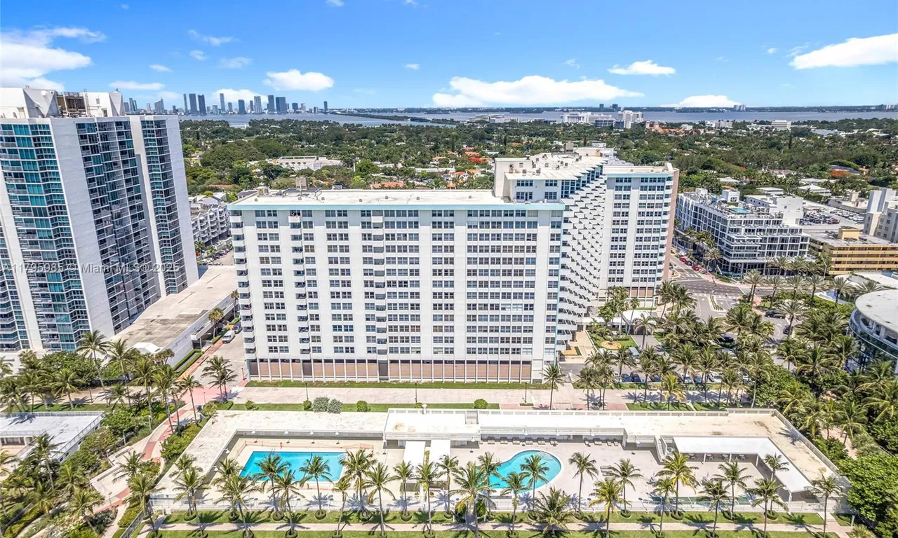 2899 Collins Ave # 1218, Miami Beach FL 33140