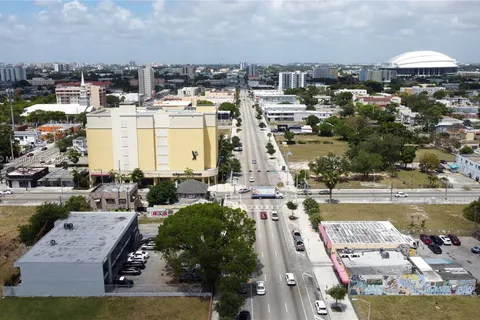 752 W Flagler St, Miami FL 33130