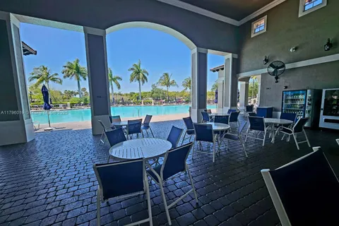 22526 SW 89th Pl, Cutler Bay FL 33190