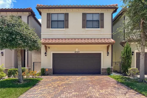 4723 NW 59th St, Tamarac FL 33319