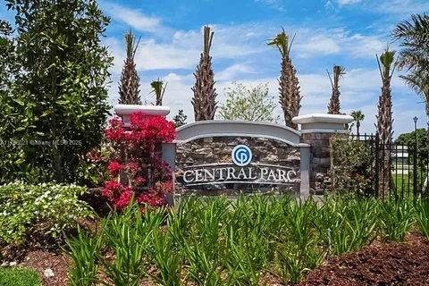 4723 NW 59th St, Tamarac FL 33319
