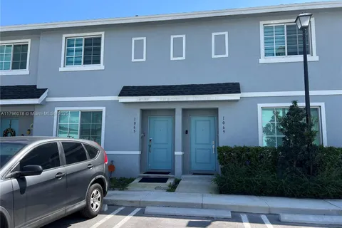 1065 NW 4th Terrace, Florida City FL 33034