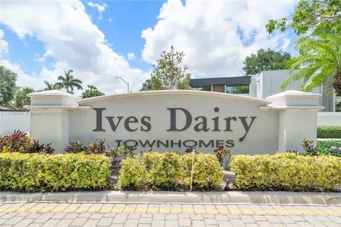1018 NE 208th St, Miami FL 33179