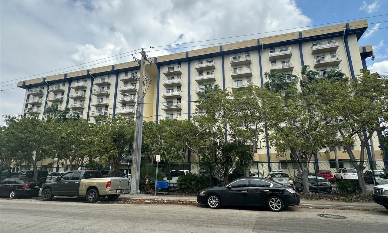 801 NW 47th Ave # 108W, Miami FL 33126