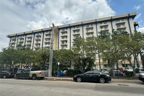 801 NW 47th Ave # 108W, Miami FL 33126