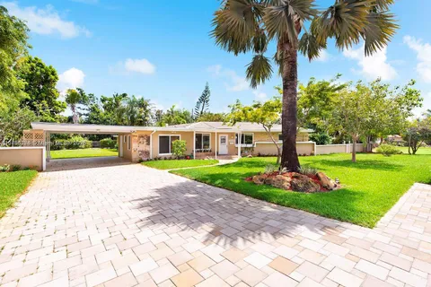 10643 NE 10th Pl, Miami Shores FL 33138