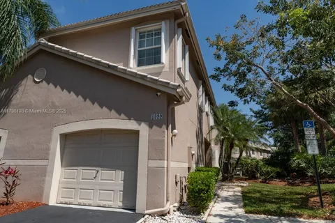 1999 Madeira Dr, Weston FL 33327