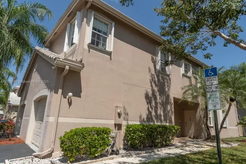 1999 Madeira Dr, Weston FL 33327