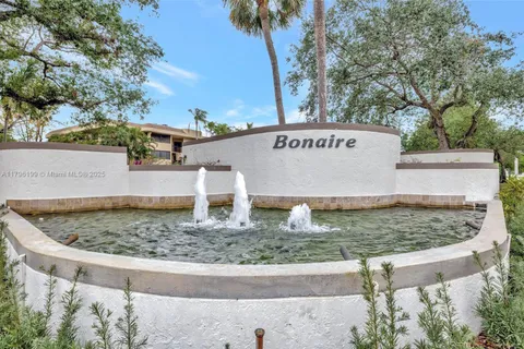 7699 NW 79th Ave # 205, Tamarac FL 33321