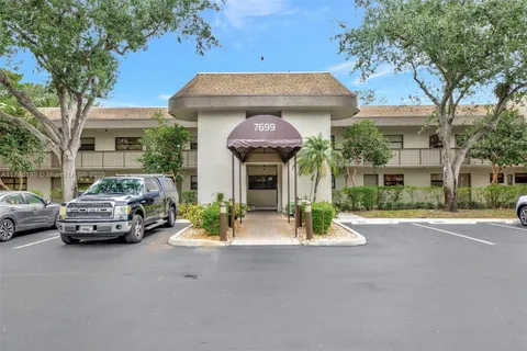 7699 NW 79th Ave # 205, Tamarac FL 33321