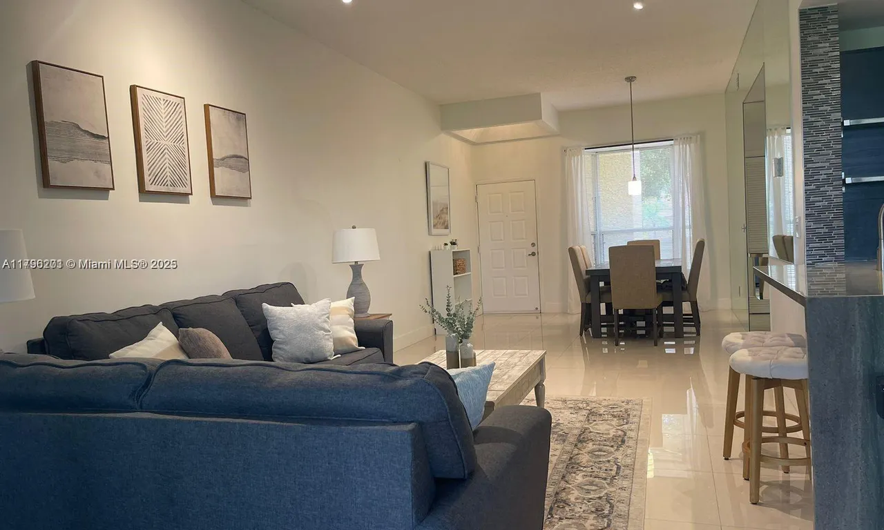 7508 La Paz Blvd # 202, Boca Raton FL 33433