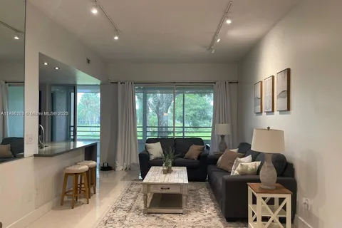 7508 La Paz Blvd # 202, Boca Raton FL 33433