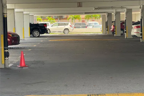 6125 W 20th Ave # 306, Hialeah FL 33012