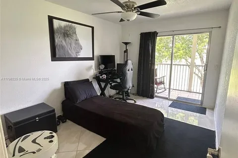 850 SW 133rd Ter # 312B, Pembroke Pines FL 33027