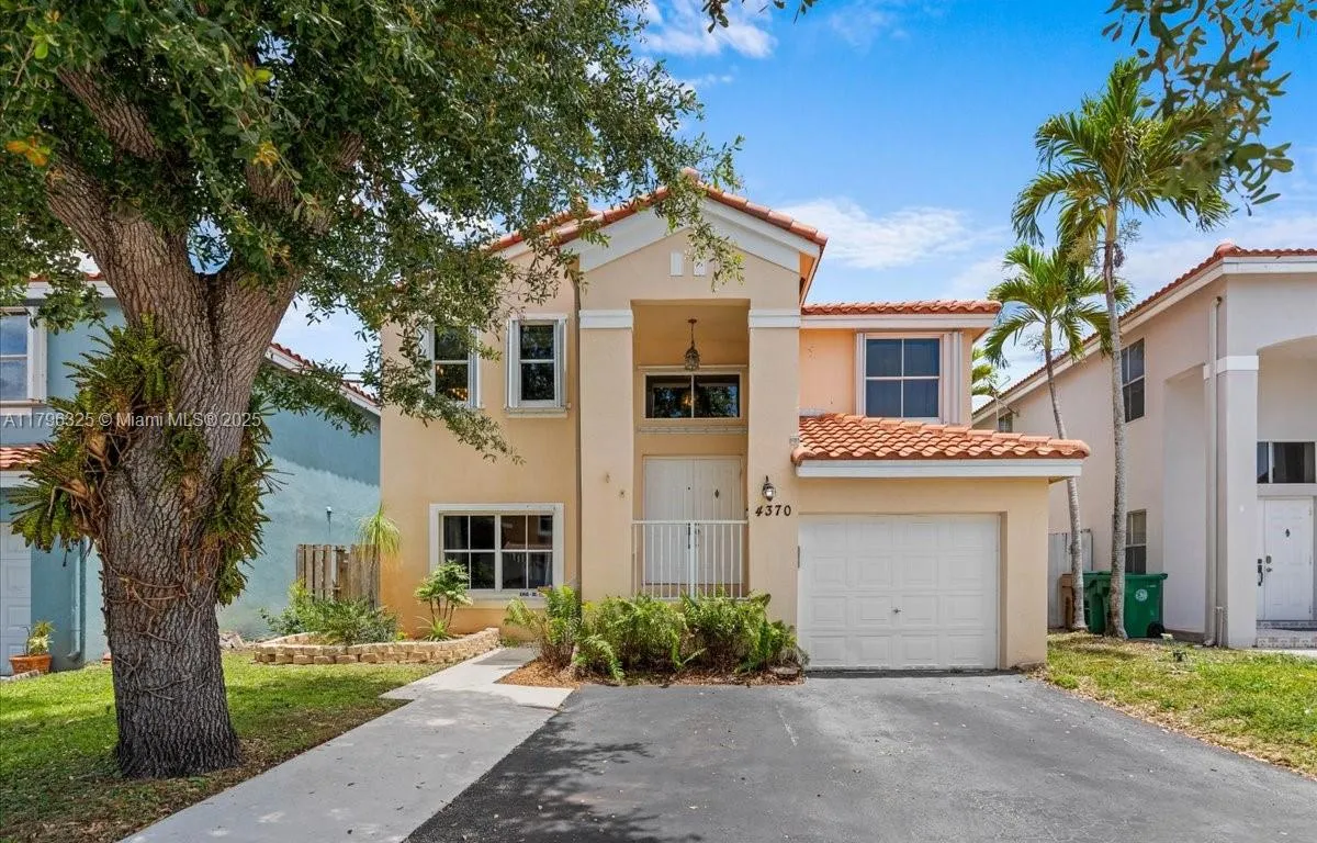 4370 SW 82nd Way, Davie FL 33328