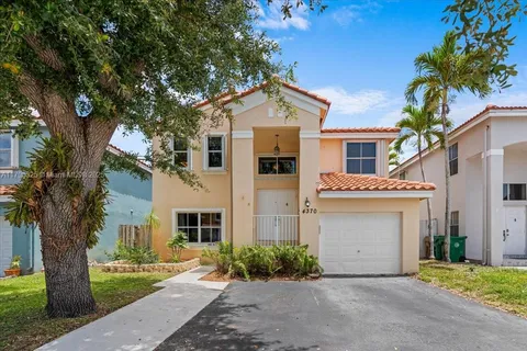 4370 SW 82nd Way, Davie FL 33328