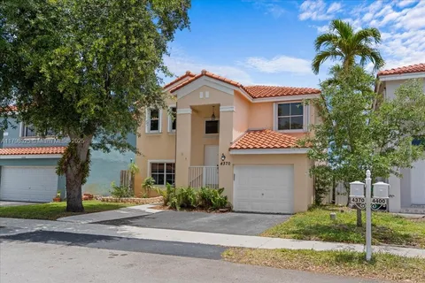 4370 SW 82nd Way, Davie FL 33328