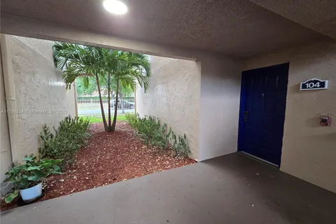 10421 SW 157th Pl # 104, Miami FL 33196