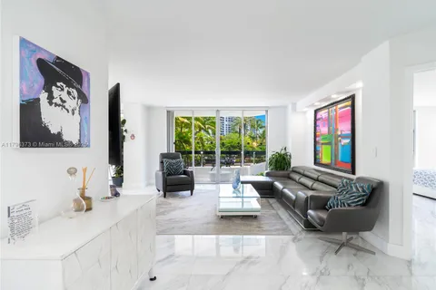 19195 NE 36th Ct # 201, Aventura FL 33180