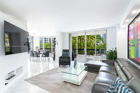 19195 NE 36th Ct # 201, Aventura FL 33180