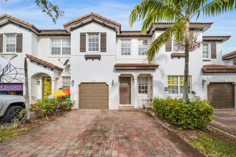 948 NE 29th Ter, Homestead FL 33033