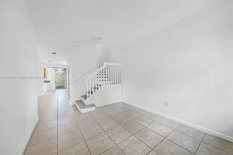 948 NE 29th Ter, Homestead FL 33033